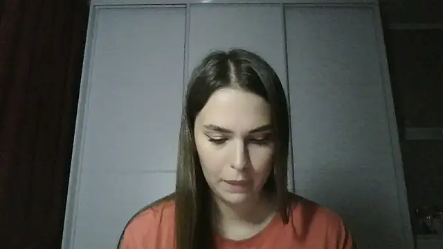 Miravell online show from November 10, 2025, 8:41 pm