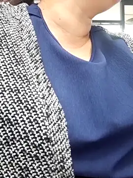 Snapshot of Kimkhaepretty chatting on January 6, 2026, 5:11 am Kimkhaepretty online show from January 6, 2026, 5:11 am