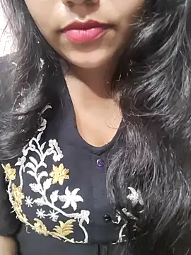 Snapshot of Miss_Rose__ chatting on October 19, 2025, 5:35 pm Miss Rose online show from October 19, 2025, 5:35 pm