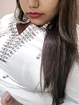 Snapshot of Miss_Rose__ chatting on November 5, 2025, 10:48 am Miss Rose online show from November 5, 2025, 10:48 am