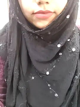 Snapshot of Miss_Rose__ chatting on November 12, 2025, 7:31 am Miss Rose online show from November 12, 2025, 7:31 am