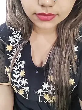 Snapshot of Miss_Rose__ chatting on November 15, 2025, 4:43 am Miss Rose online show from November 15, 2025, 4:43 am