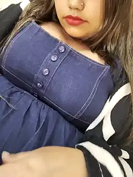 Snapshot of Miss_Rose__ chatting on November 18, 2025, 7:29 pm Miss Rose online show from November 18, 2025, 7:29 pm