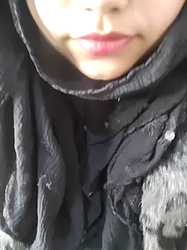 Snapshot of Miss_Rose__ chatting on February 6, 2026, 6:18 am Miss Rose online show from February 6, 2026, 6:18 am