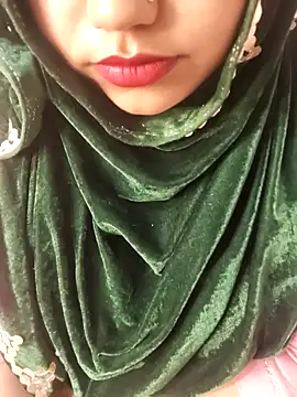 Snapshot of Miss_Rose__ chatting on February 25, 2026, 8:35 am Miss Rose online show from February 25, 2026, 8:35 am