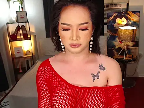 xXCompassionateLoveXx online show from October 18, 2025, 1:52 am