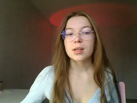 Snapshot of Melirynn chatting on October 24, 2025, 8:55 am Melirynn online show from October 24, 2025, 8:55 am