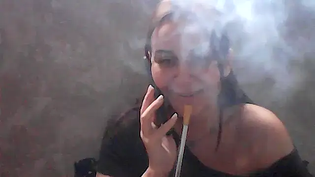 Snapshot of Venoraye chatting on October 25, 2025, 10:23 am Venoraye online show from October 25, 2025, 10:23 am