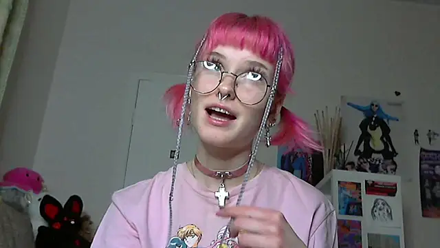 Snapshot of Paradoxy_ chatting on February 15, 2026, 8:27 pm Paradoxy online show from February 15, 2026, 8:27 pm