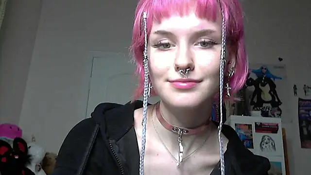 Snapshot of Paradoxy_ chatting on March 4, 2026, 8:48 pm Paradoxy online show from March 4, 2026, 8:48 pm