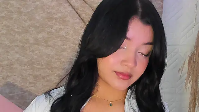 Snapshot of EmmaBlossom chatting on January 10, 2026, 12:29 pm EmmaBlossom online show from January 10, 2026, 12:29 pm