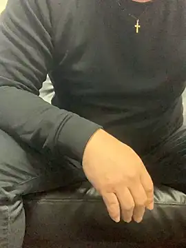 mj-story online show from October 31, 2025, 4:02 am