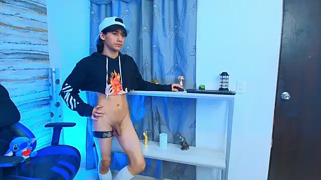 Lovers 21 online show from October 22, 2025, 11:43 am