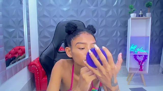 adisson petite1 online show from January 10, 2026, 6:42 pm