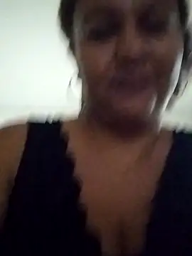 MEYBELLATINA online show from November 22, 2025, 12:42 am