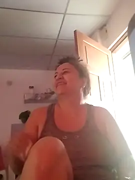 MEYBELLATINA online show from January 31, 2026, 10:08 pm