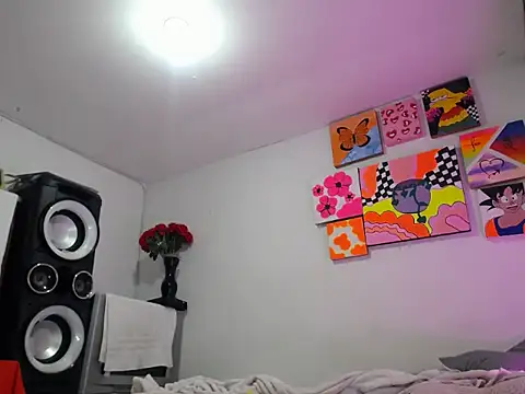 Snapshot of Nahomyyy chatting on October 11, 2025, 11:42 am Nahomyyy online show from October 11, 2025, 11:42 am