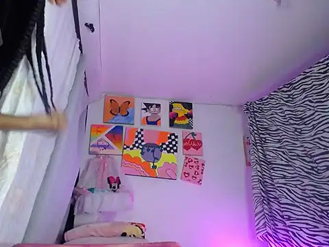 Snapshot of Nahomyyy chatting on February 5, 2026, 11:15 am Nahomyyy online show from February 5, 2026, 11:15 am