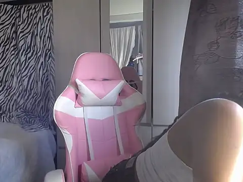 Snapshot of Nahomyyy chatting on February 11, 2026, 7:08 pm Nahomyyy online show from February 11, 2026, 7:08 pm