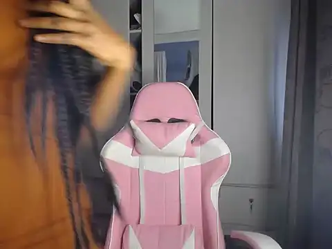 Snapshot of Nahomyyy chatting on February 27, 2026, 7:14 pm Nahomyyy online show from February 27, 2026, 7:14 pm