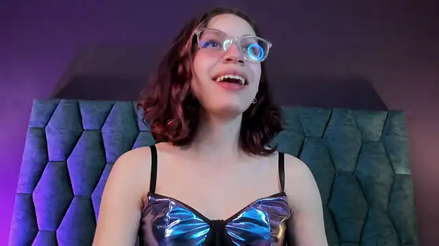 sophie blaake online show from March 4, 2026, 3:12 am