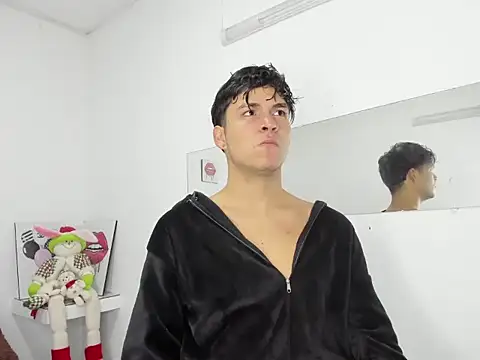 Aaron Foxxx online show from January 14, 2026, 1:06 pm