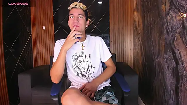 Stiben boy online show from October 15, 2025, 3:06 am