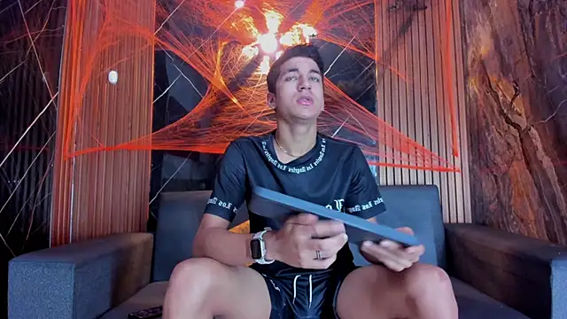 Stiben boy online show from October 25, 2025, 2:41 am