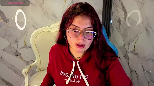 Snapshot of draviana_a_ chatting on January 7, 2026, 2:58 am draviana a online show from January 7, 2026, 2:58 am