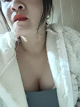 Paul-paul11 online show from November 25, 2025, 2:06 pm