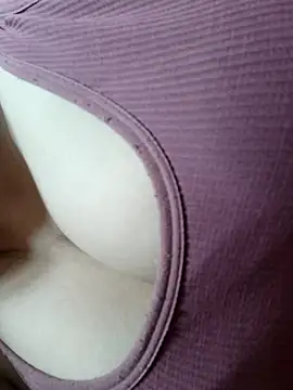 Snapshot of Paul-paul11 chatting on March 15, 2026, 4:51 am Paul-paul11 online show from March 15, 2026, 4:51 am