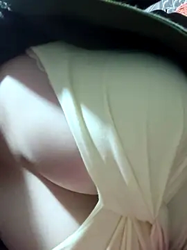 Snapshot of Paul-paul11 chatting on March 16, 2026, 9:41 pm Paul-paul11 online show from March 16, 2026, 9:41 pm