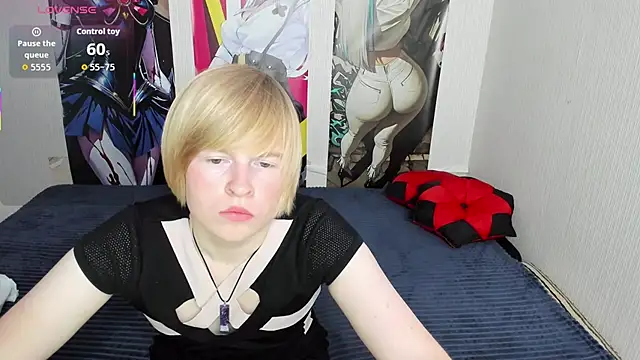 Snapshot of Cattie_w_ chatting on October 17, 2025, 1:20 am Cattie w online show from October 17, 2025, 1:20 am