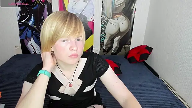 Snapshot of Cattie_w_ chatting on October 18, 2025, 1:19 am Cattie w online show from October 18, 2025, 1:19 am