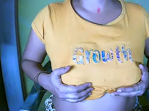 Snapshot of Pari-bhabi chatting on October 1, 2025, 2:45 pm Pari-bhabi online show from October 1, 2025, 2:45 pm