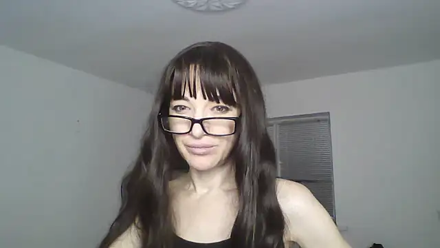 Snapshot of Tyrivell chatting on February 13, 2026, 2:18 am Tyrivell online show from February 13, 2026, 2:18 am