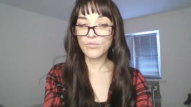 Snapshot of Tyrivell chatting on February 14, 2026, 12:13 pm Tyrivell online show from February 14, 2026, 12:13 pm