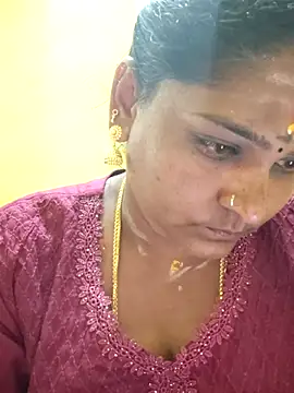 Snapshot of navyasree143 chatting on October 10, 2025, 6:12 am navyasree143 online show from October 10, 2025, 6:12 am