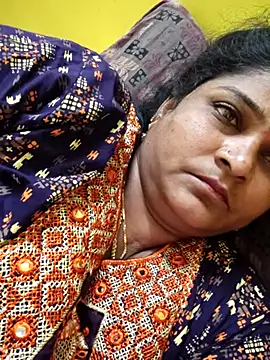 Snapshot of navyasree143 chatting on October 20, 2025, 10:43 pm navyasree143 online show from October 20, 2025, 10:43 pm