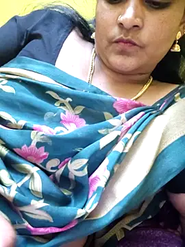 Snapshot of navyasree143 chatting on October 22, 2025, 4:40 pm navyasree143 online show from October 22, 2025, 4:40 pm