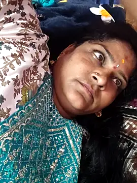 Snapshot of navyasree143 chatting on December 5, 2025, 8:01 am navyasree143 online show from December 5, 2025, 8:01 am