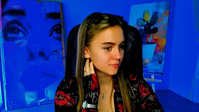 JuneWoods online show from October 15, 2025, 6:35 am