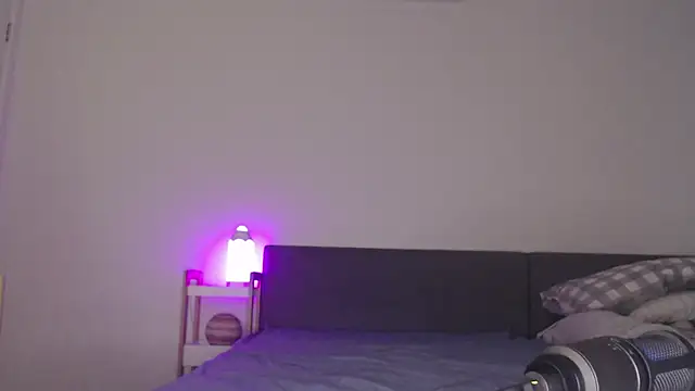 blueburrypie online show from October 20, 2025, 1:22 pm