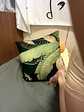 sharony x online show from October 30, 2025, 8:05 am