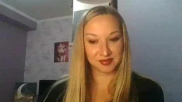 marii-a39 online show from October 6, 2025, 11:29 am