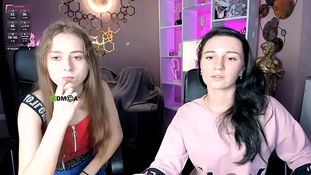 rebecca smile online show from October 15, 2025, 7:36 pm