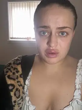 Roxy 30 online show from November 13, 2025, 1:10 pm