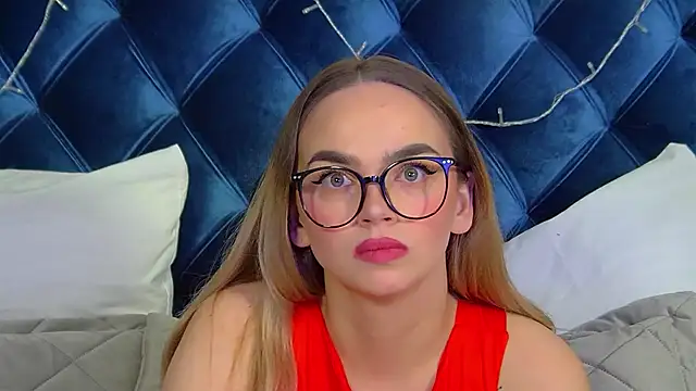 Snapshot of AnitaVenture chatting on December 21, 2025, 4:19 am AnitaVenture online show from December 21, 2025, 4:19 am