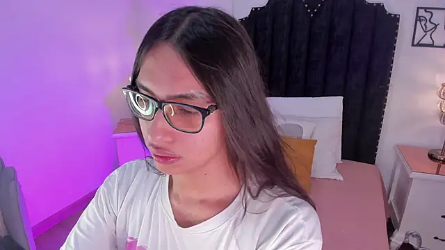 Snapshot of cherrylady_02 chatting on January 12, 2026, 12:43 pm cherrylady 02 online show from January 12, 2026, 12:43 pm