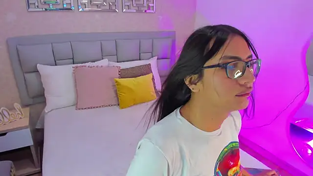 Snapshot of cherrylady_02 chatting on February 12, 2026, 12:00 pm cherrylady 02 online show from February 12, 2026, 12:00 pm